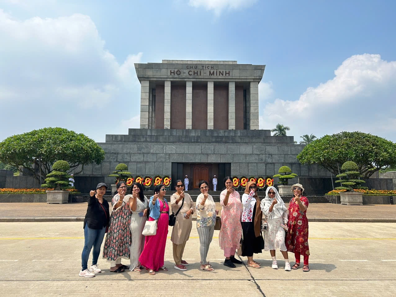 Hanoi Luxury City Full Day Tour By Limousine