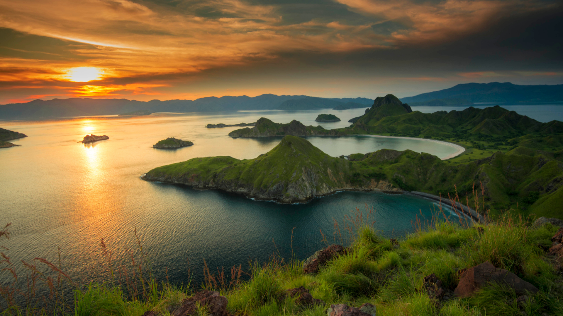 10 DAYS 9 NIGHTS JAVA AND KARIMUN JAWA